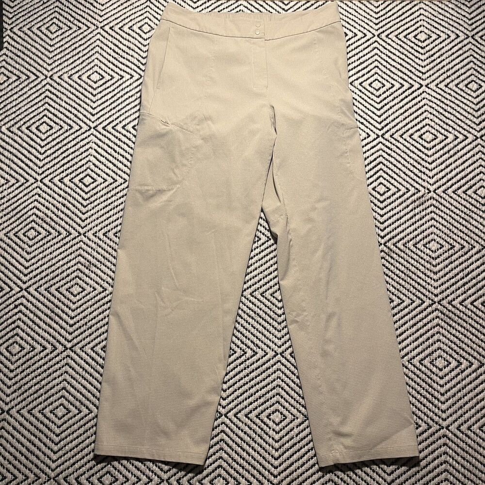 Lululemon Pants 6 Cargo Crop Ventlight Active Casual Hiking Outdoor Travel